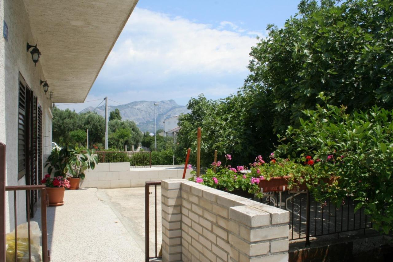 Apartments By The Sea Duce, Omis - 2731 Dugi Rat Exterior photo