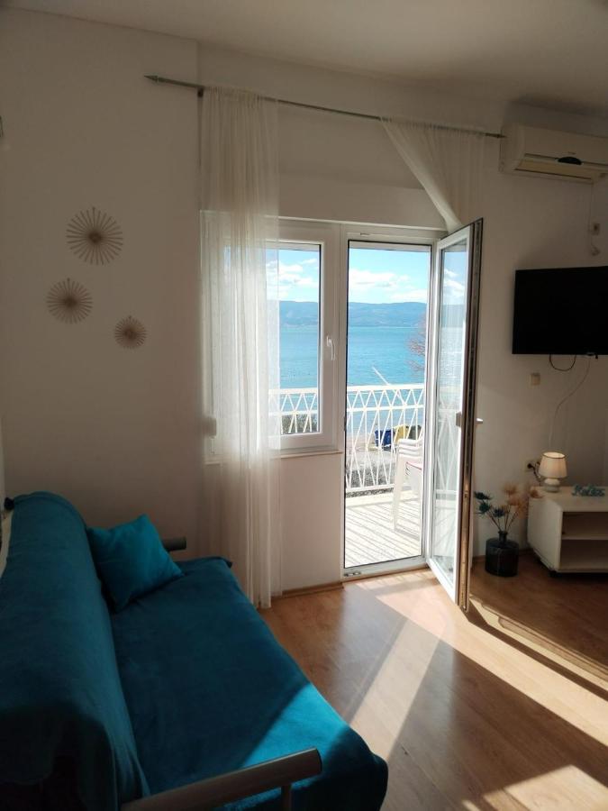 Apartments By The Sea Duce, Omis - 2731 Dugi Rat Exterior photo
